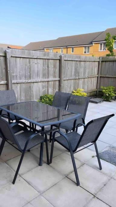 ליברפול 3 Stories, 5 Bedroom House In Prime Location With Balcony And Shared Garden מראה חיצוני תמונה